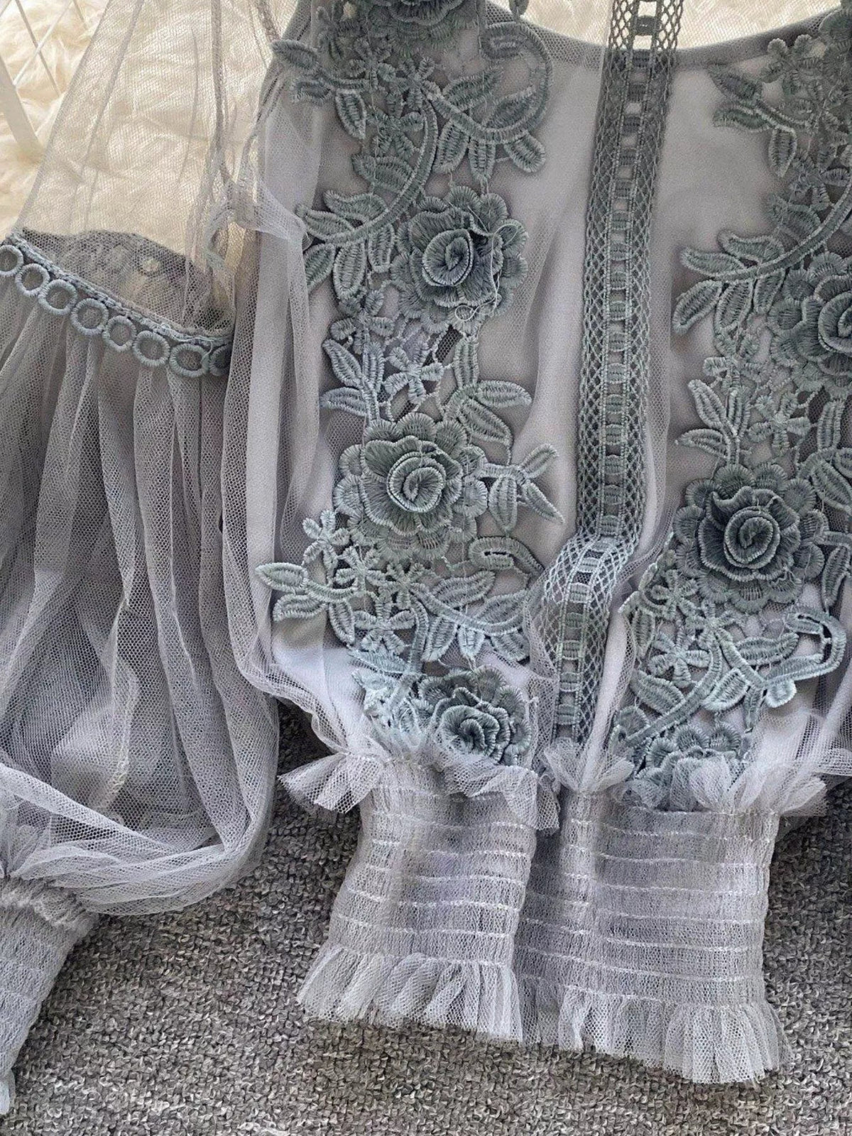 Floral Lace Blouse & Cami Set Trendsi