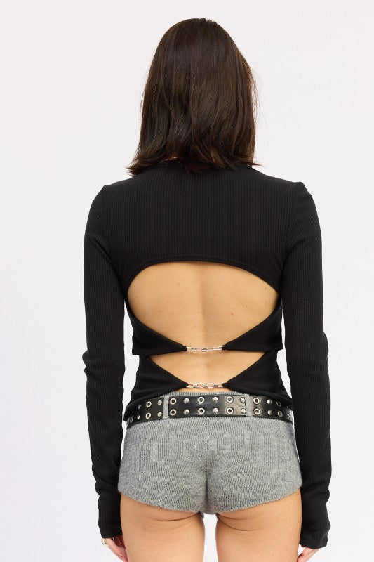 LONG SLEEVE RIBBED TOP WITH BACK CHAIN DETAIL