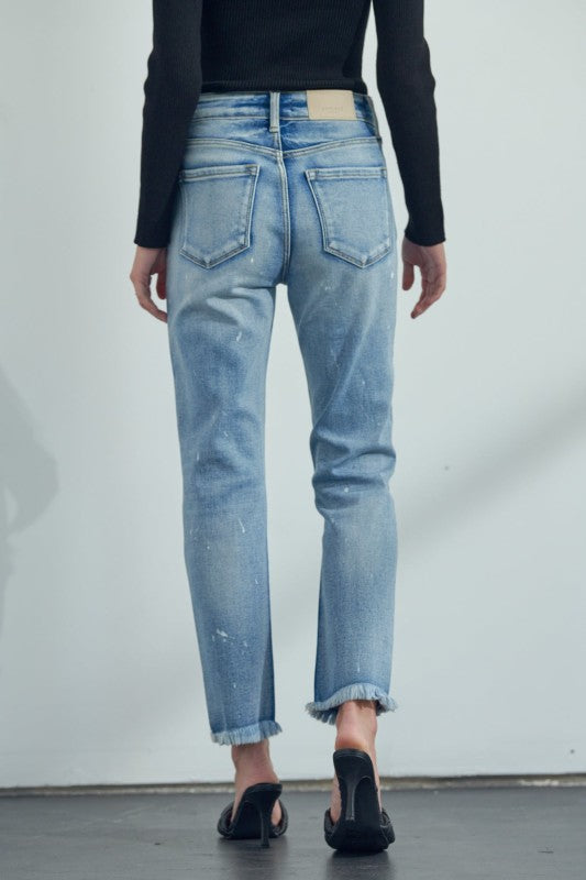 AT1050STM High Rise Distressed Straight Jeans Artemis Vintage
