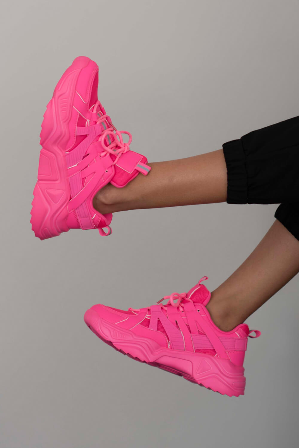Berness Running Late Chunky Sole Athletic Sneakers in Hot Pink Trendsi