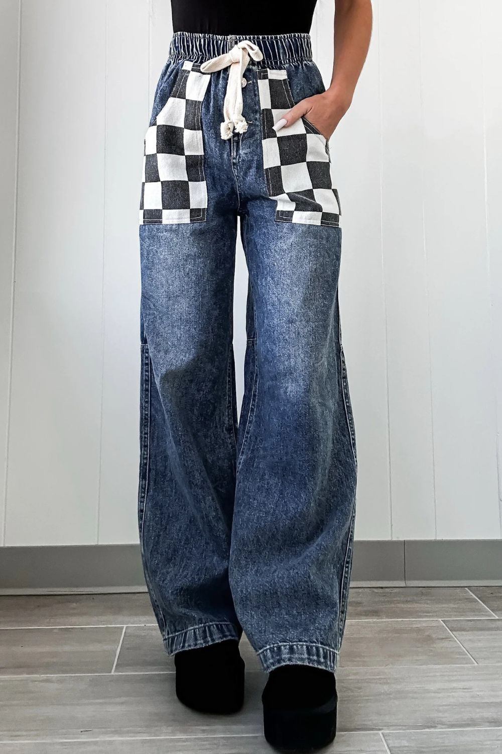 Checkered Wide Leg Jeans Trendsi