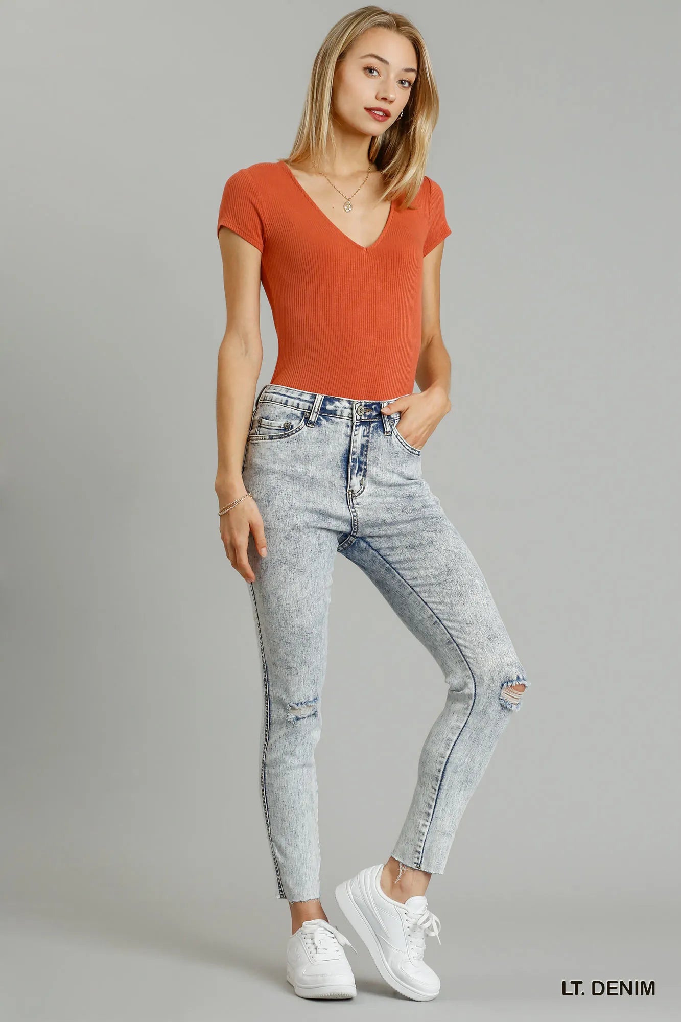 Umgee 5-Pockets Distressed Detail Stretch Denim Skinny Jeans with Unfinished Hem Trendsi