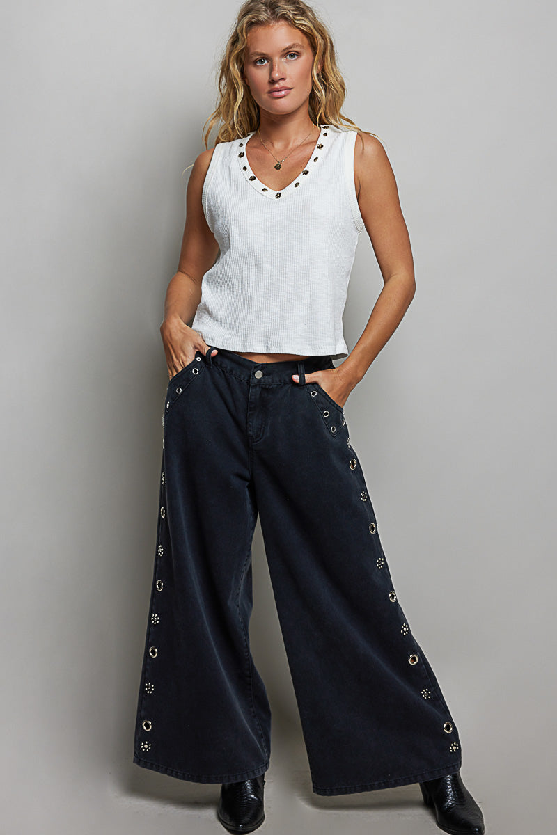 POL Ribbed V-Neck Tank with Stud Point Trendsi