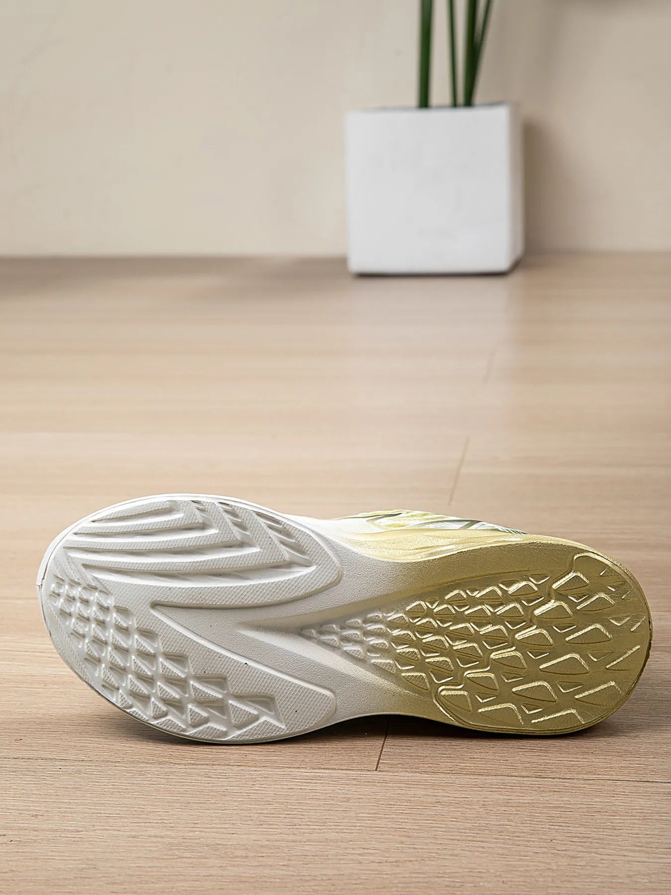 Round Toe Lace Up Mesh Athletic Trendsi