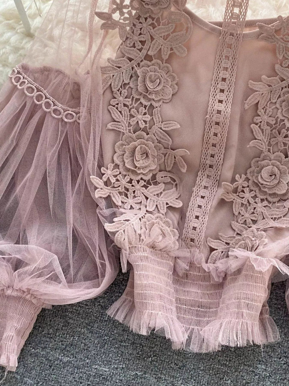 Floral Lace Blouse & Cami Set Trendsi
