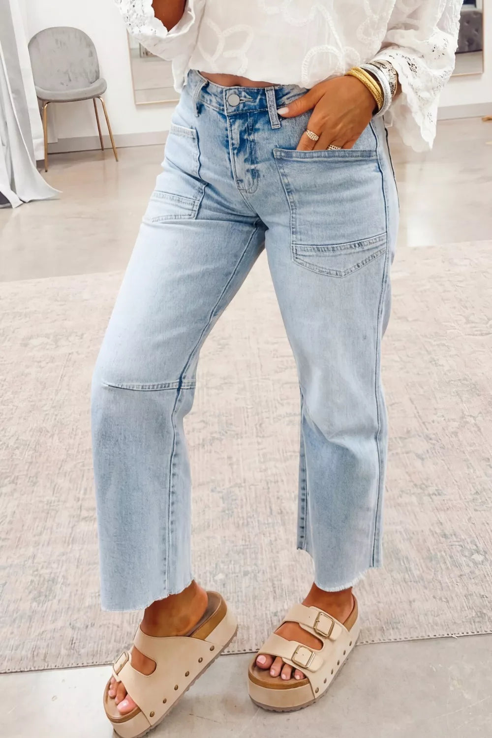 Light Wash Utility Pocket Straight Leg Jeans Trendsi