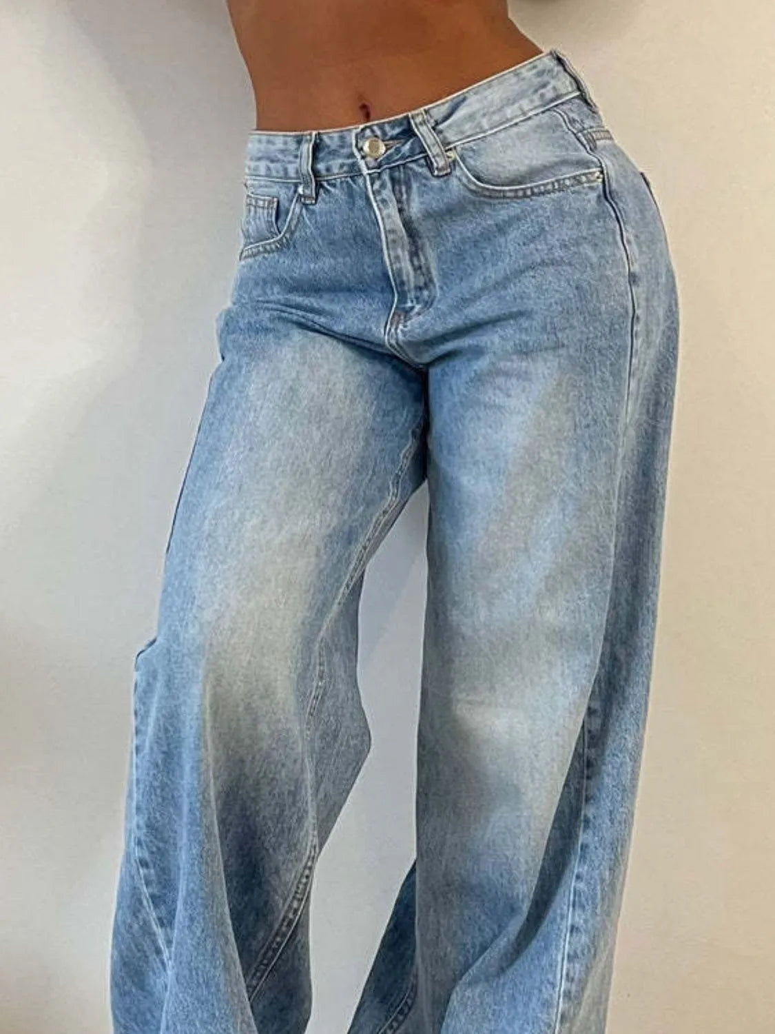 Wide Leg Jeans with Pockets 