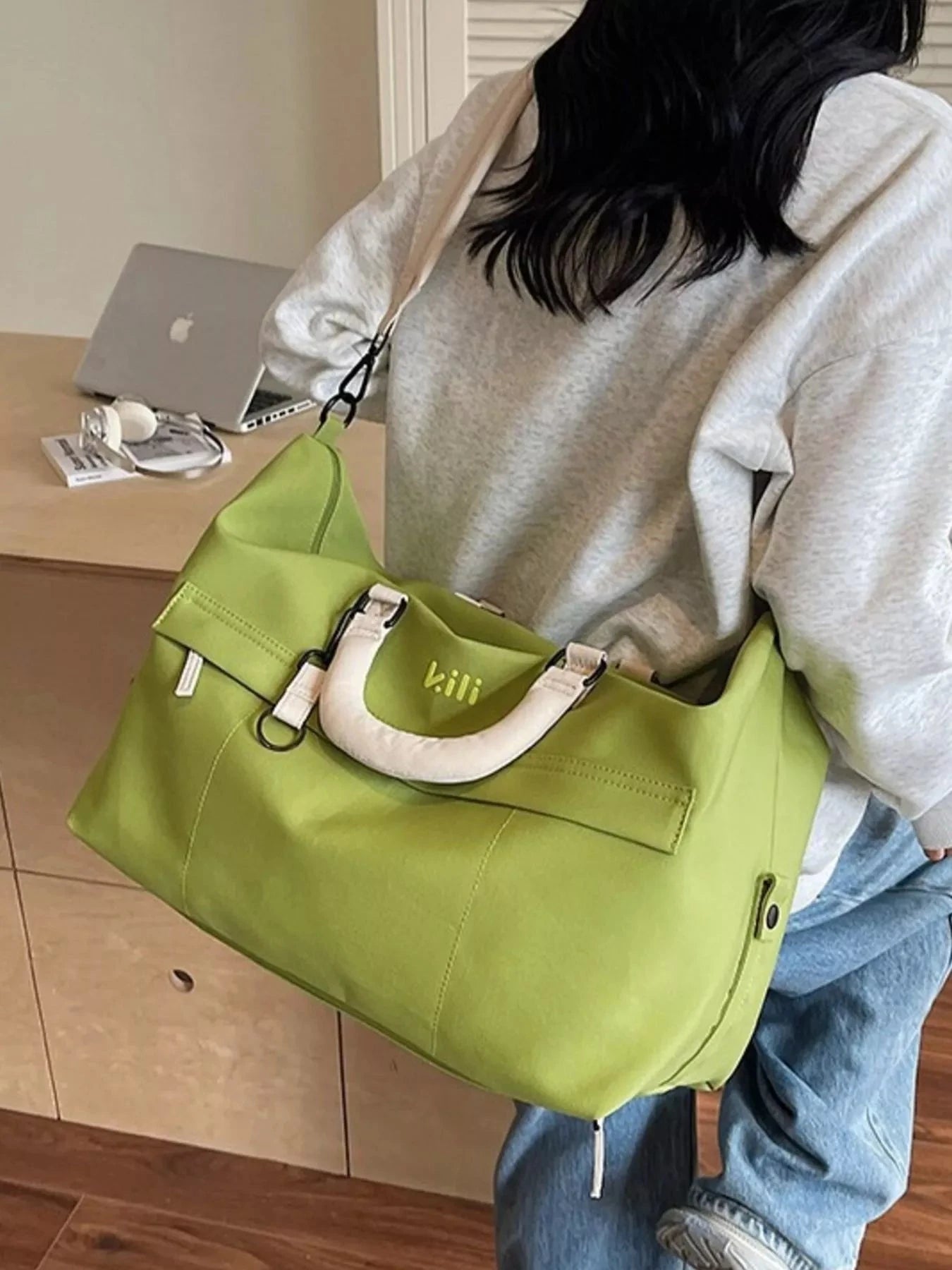 Lightweight Travel Duffel Bag 