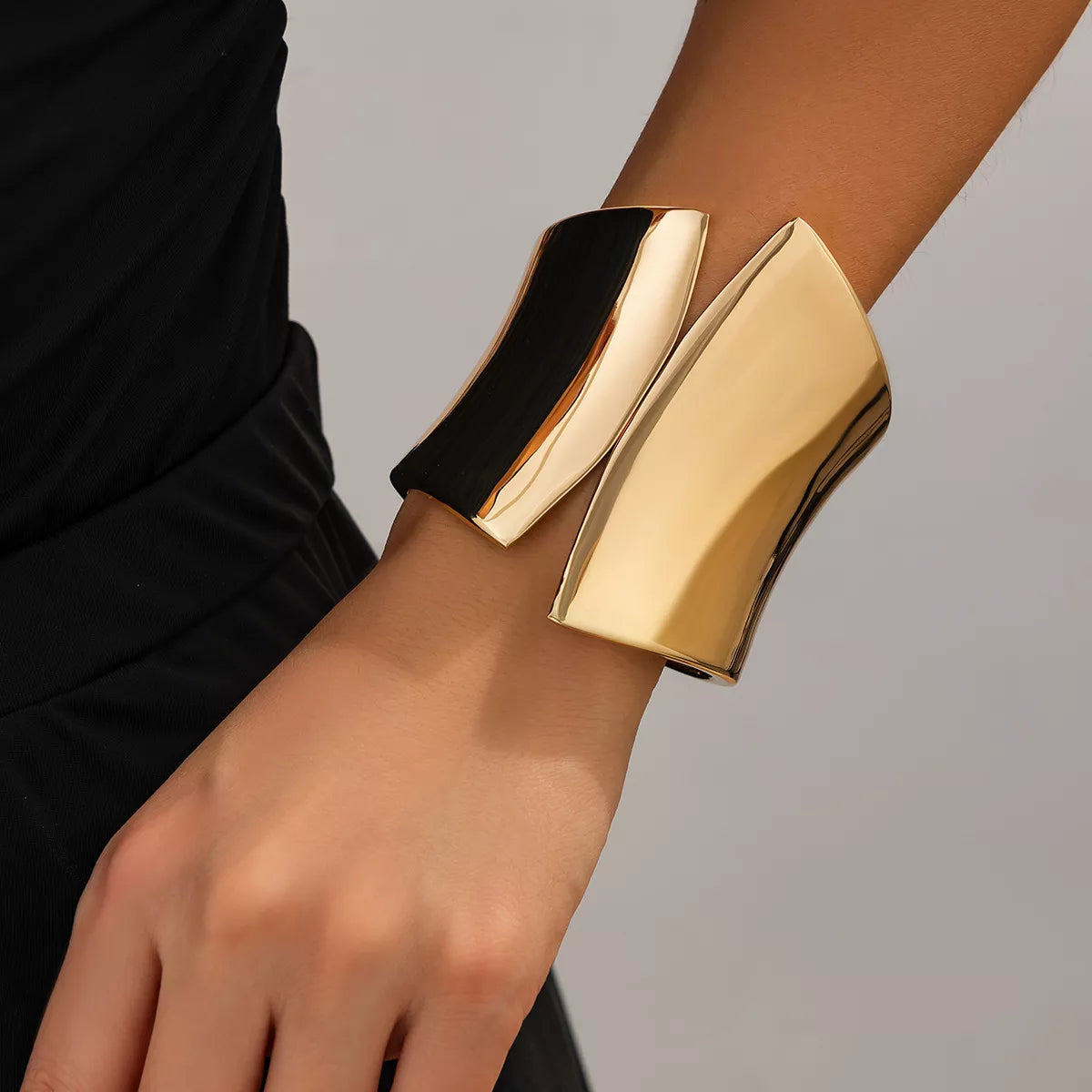 Wide Cuff Bracelet Trendsi