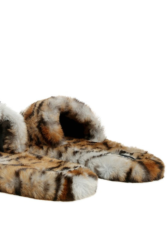 SNUGGLE-IN INDOOR FUR FLATS Rag Company