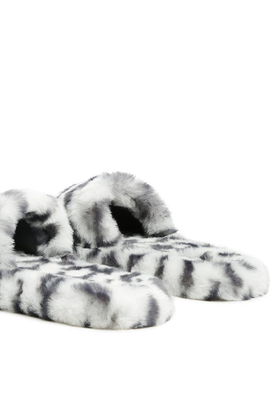 SNUGGLE-IN INDOOR FUR FLATS Rag Company