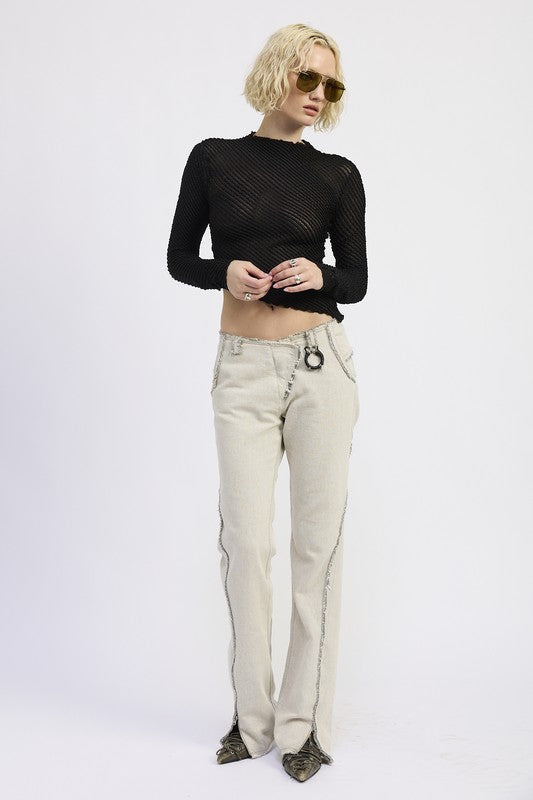 LONG SLEEVE BOAT NECK TOP