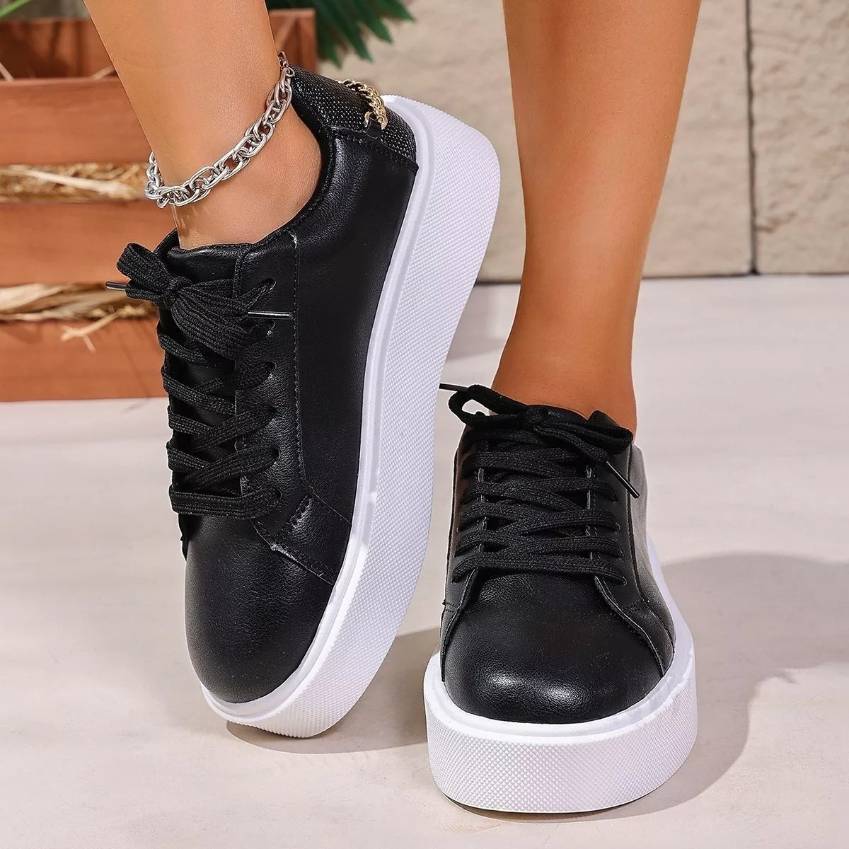 Round Toe Platform Sneakers Trendsi