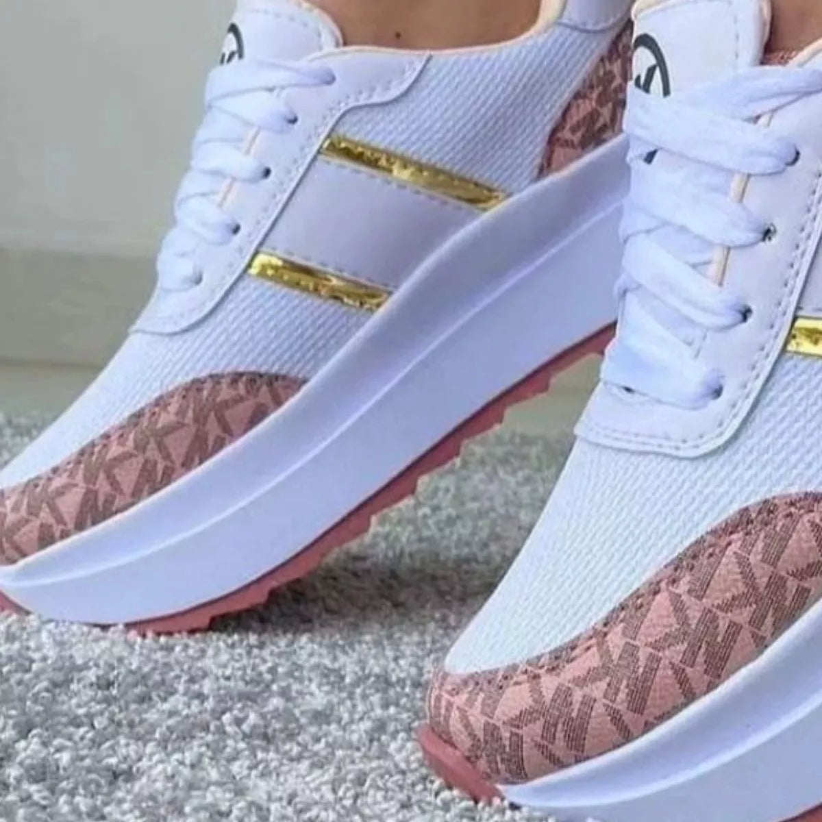 Round Toe Platform Sneakers Trendsi