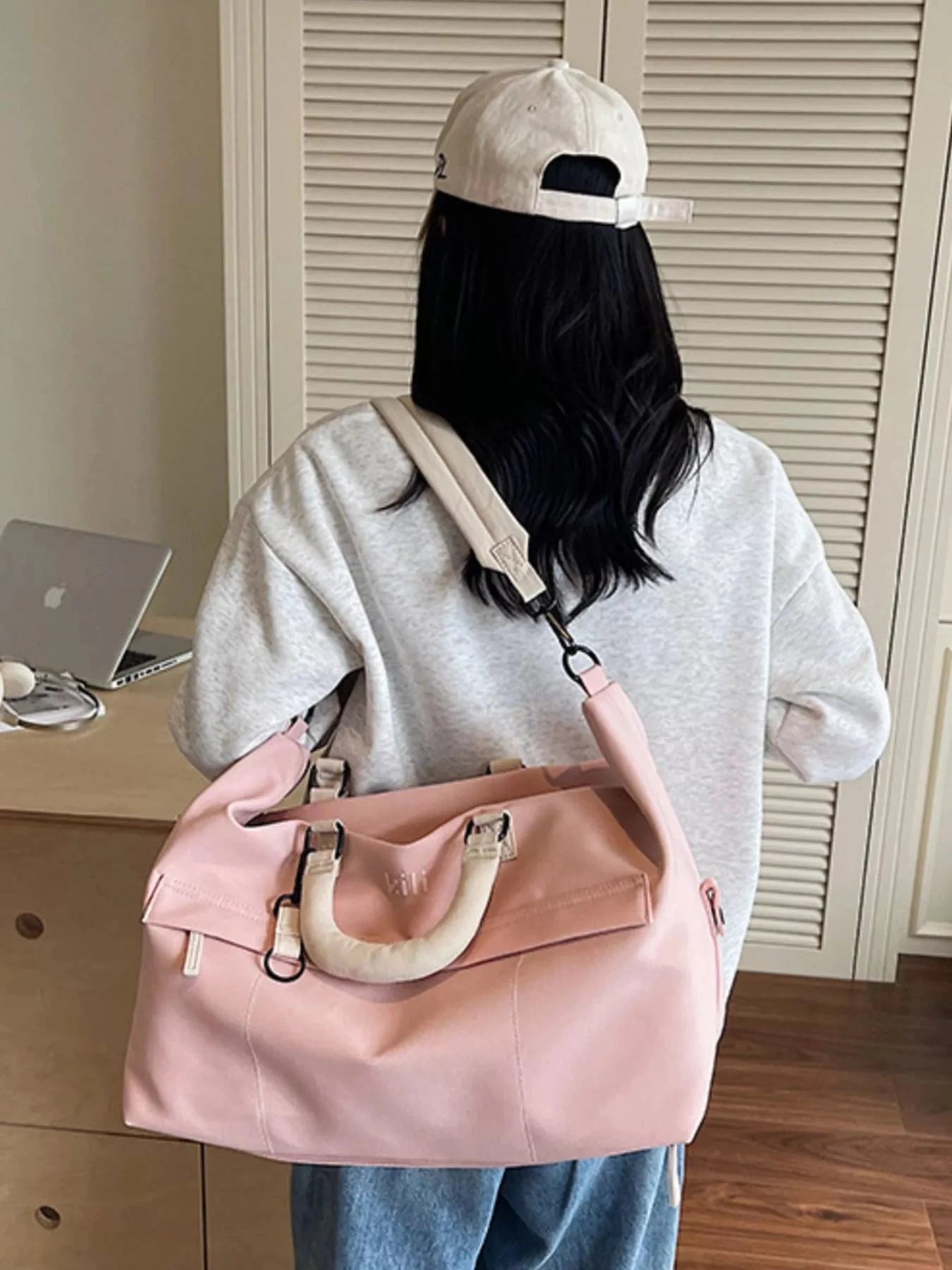 Lightweight Travel Duffel Bag 