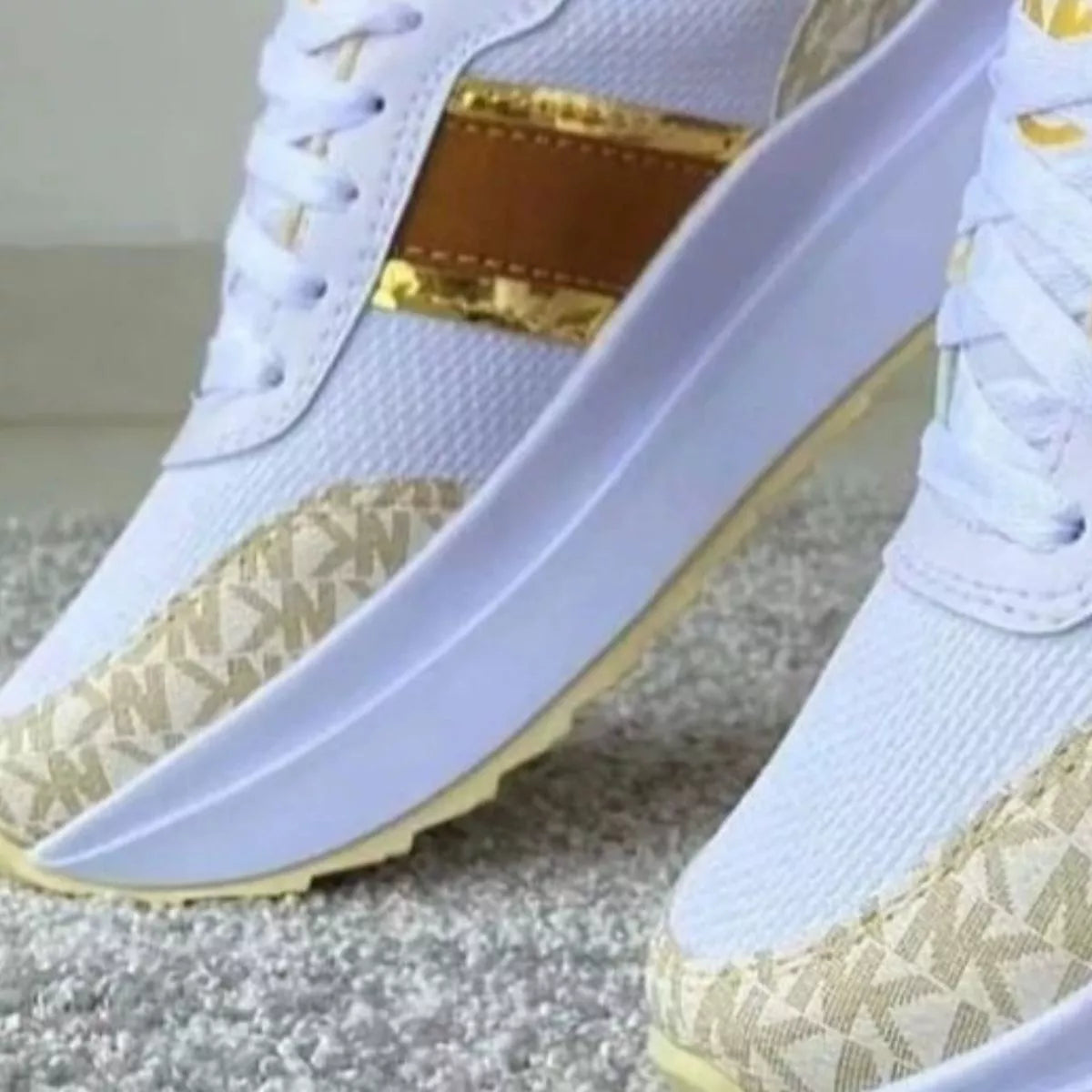 Round Toe Platform Sneakers Trendsi