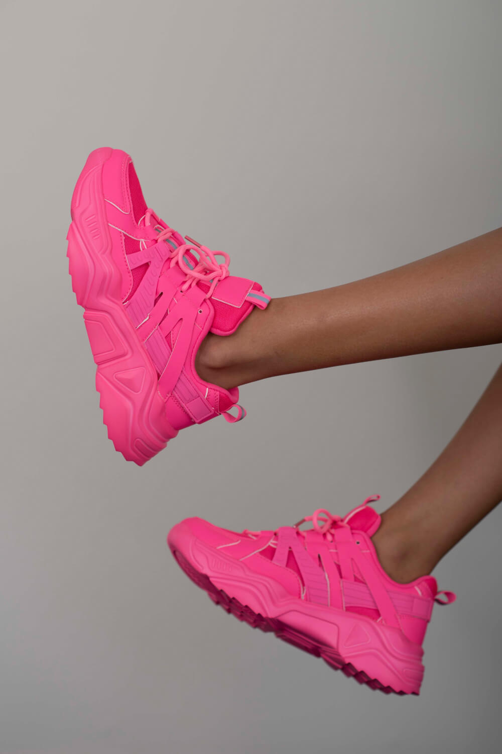 Berness Running Late Chunky Sole Athletic Sneakers in Hot Pink Trendsi