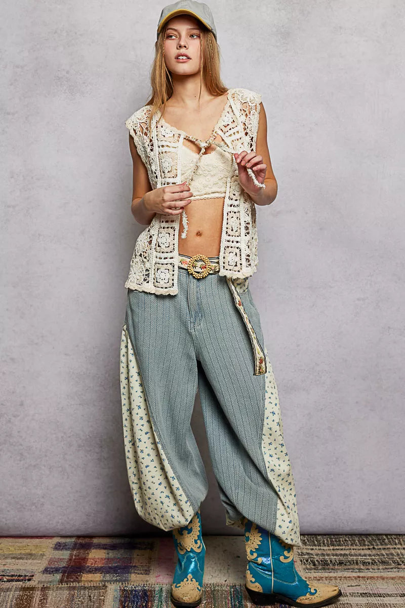 POL Tie Front Floral Pattern Crochet Vest with Scalloped Edge 