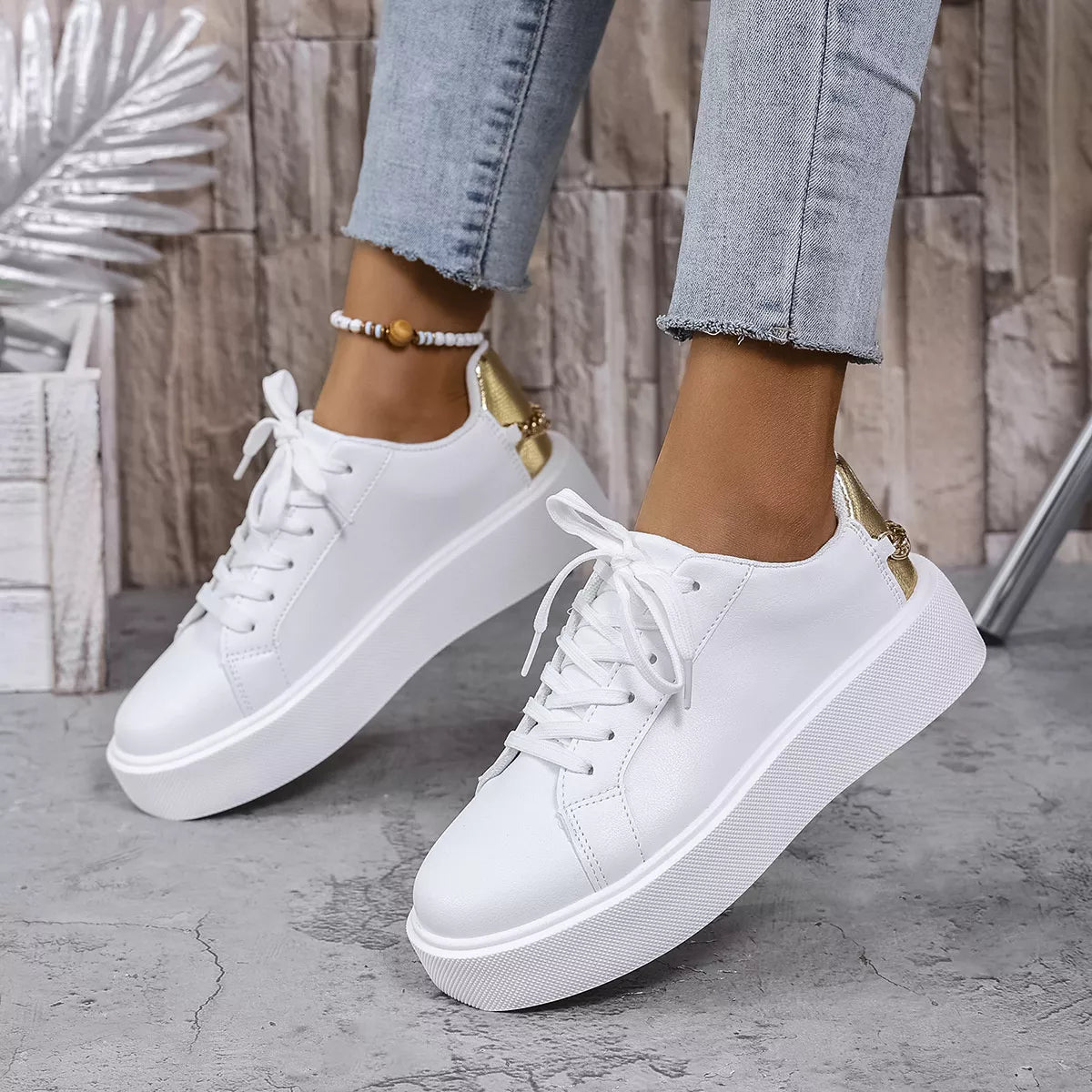 Round Toe Platform Sneakers Trendsi