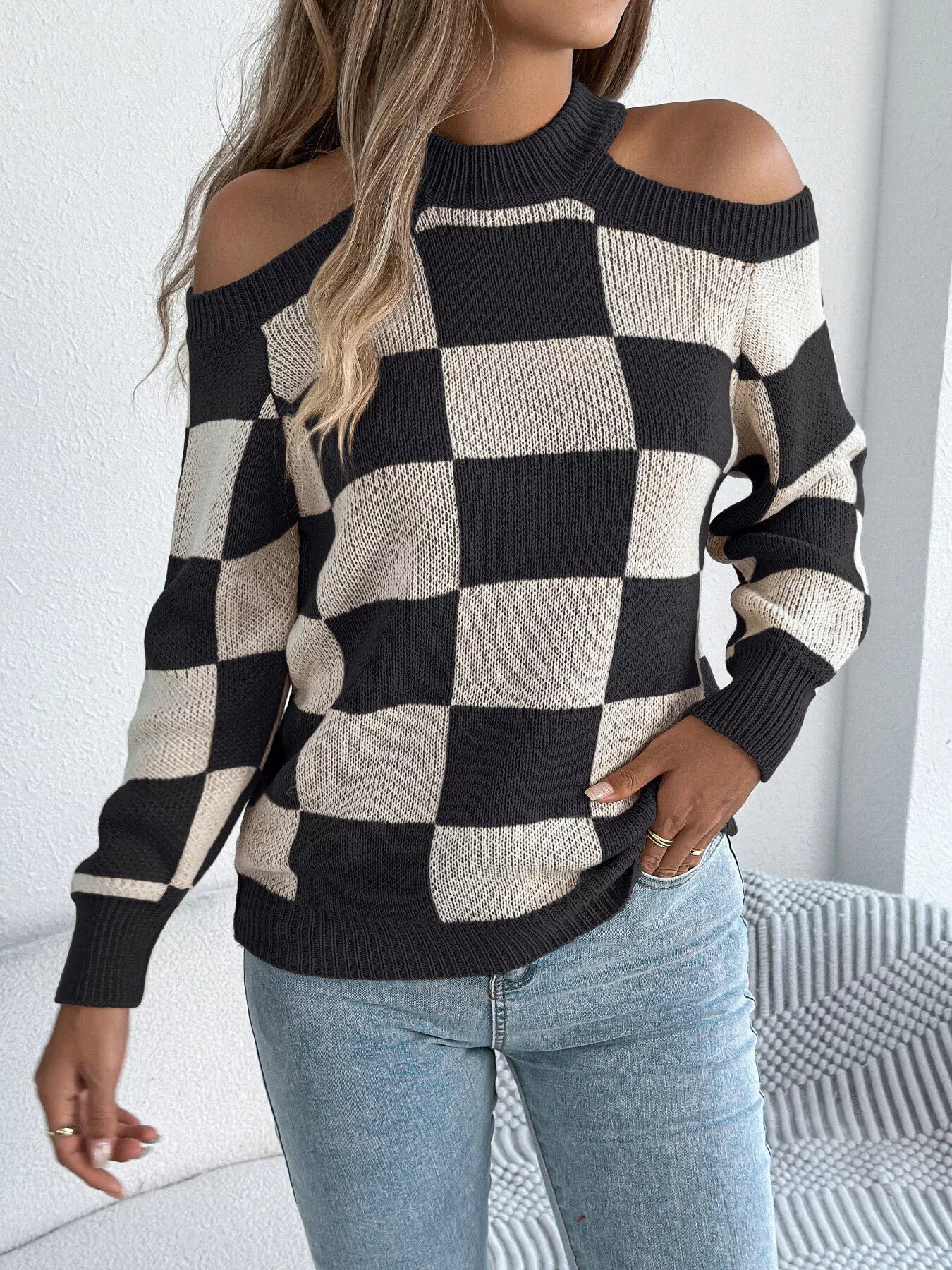 Cold Shoulder Checkered Long Sleeve Sweater 
