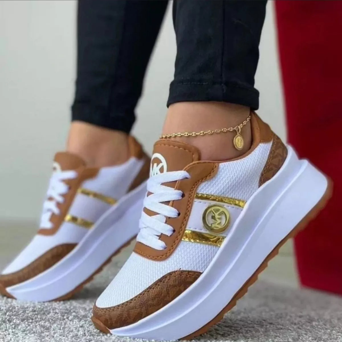 Round Toe Platform Sneakers Trendsi