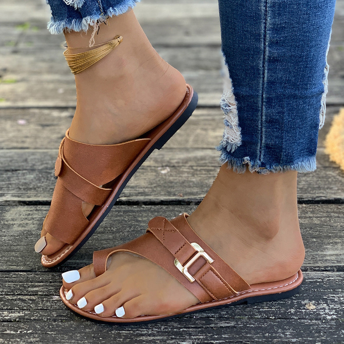 Toe Loop Buckle Decor Sandals Trendsi