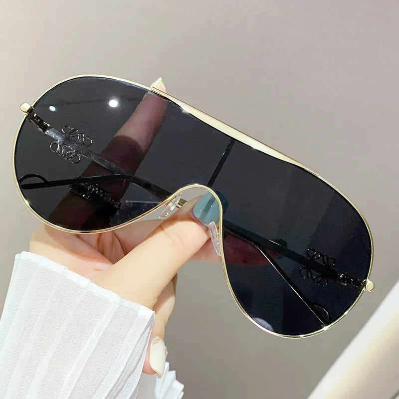 Gradient Aviator Sunglasses 