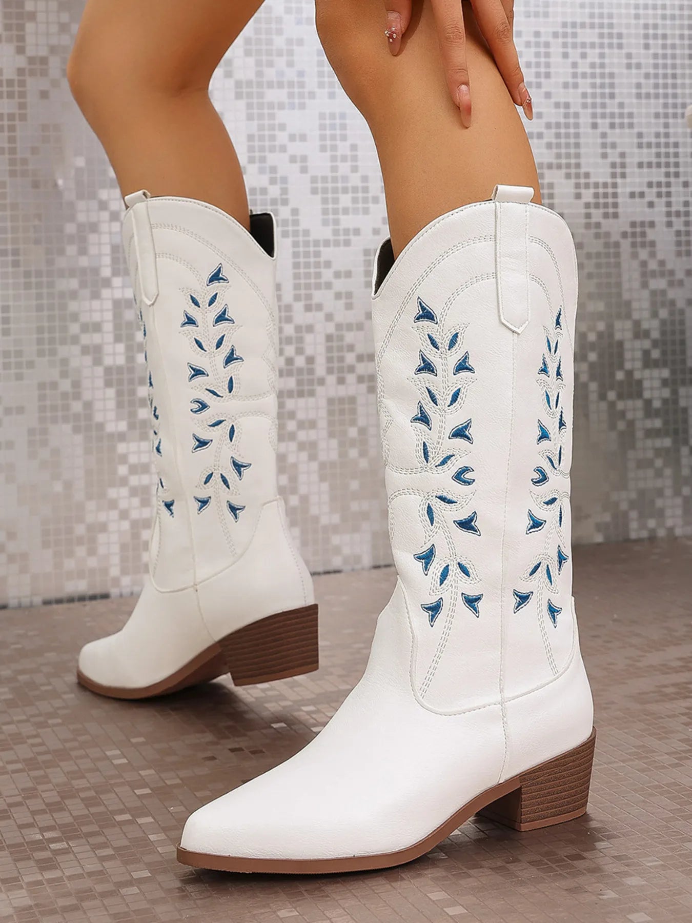 Point Toe Block Heels Boots 