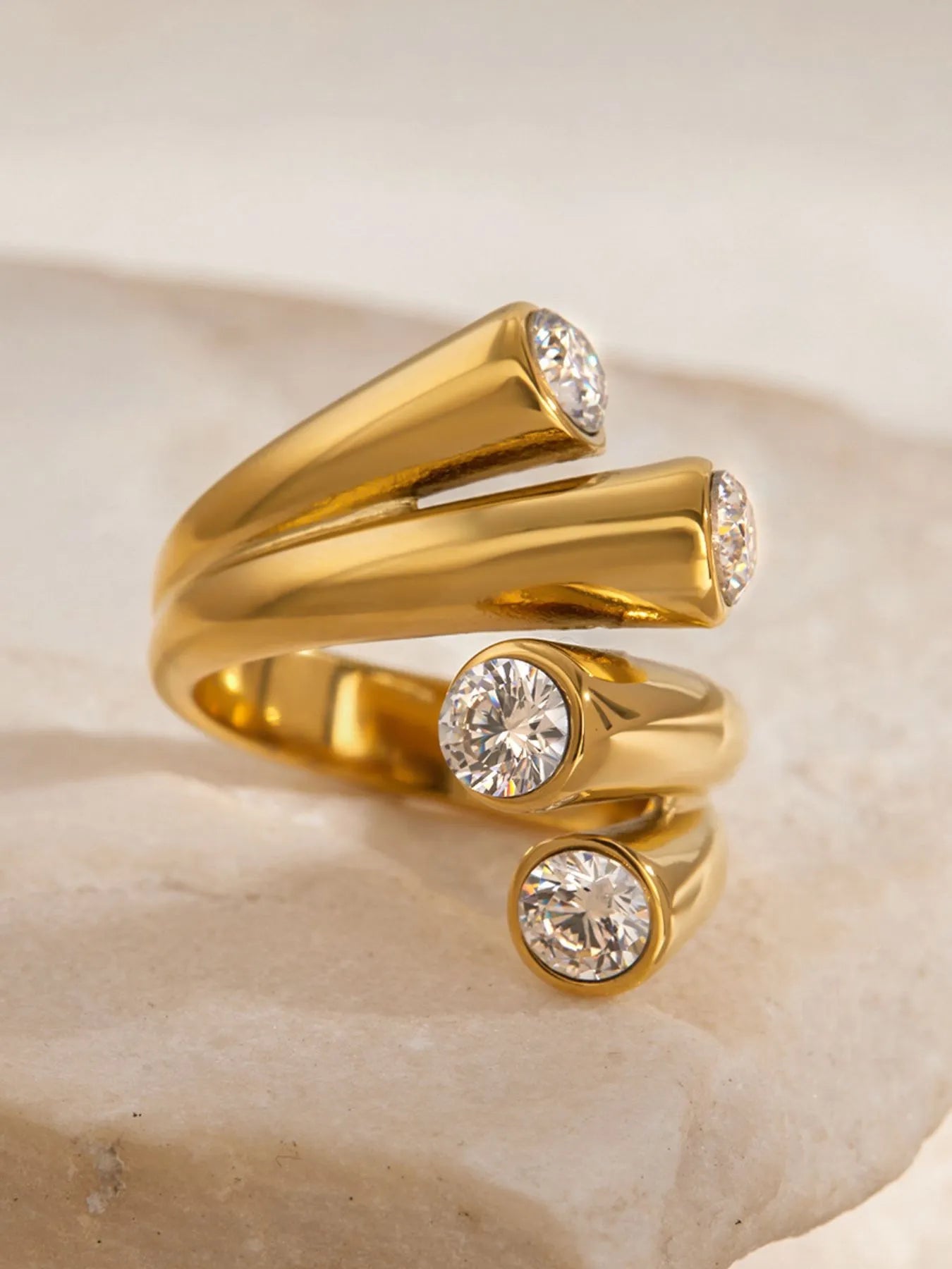 18K Gold-Plated Stainless Steel Inlaid Zircon Ring 