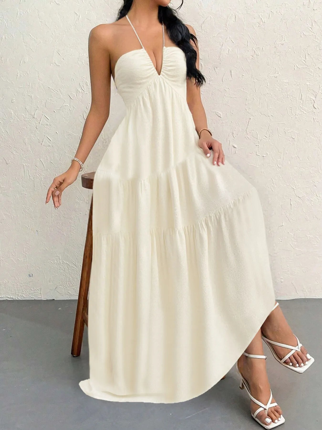 Halter Neck Tiered Maxi Dress 